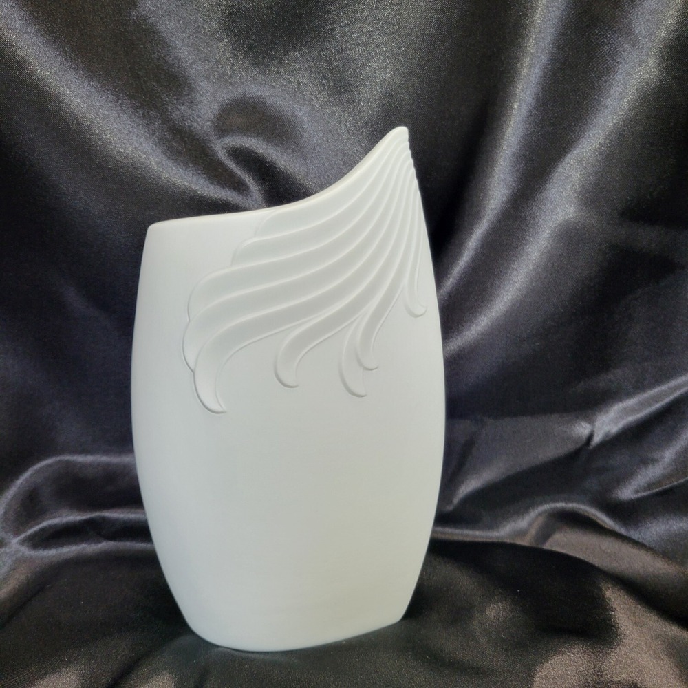Vtg Kaiser W. Germany Martin Frey Porcelain Vase White Waves f73 Signed 7 Inch
